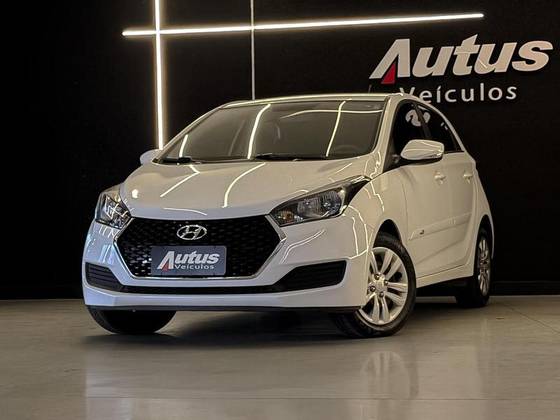HYUNDAI HB20 1.6 COMFORT PLUS 16V FLEX 4P AUTOMÁTICO HYUNDAI HB20 1.6 COMFORT PLUS 16V FLEX 4P AUTOMÁTICO